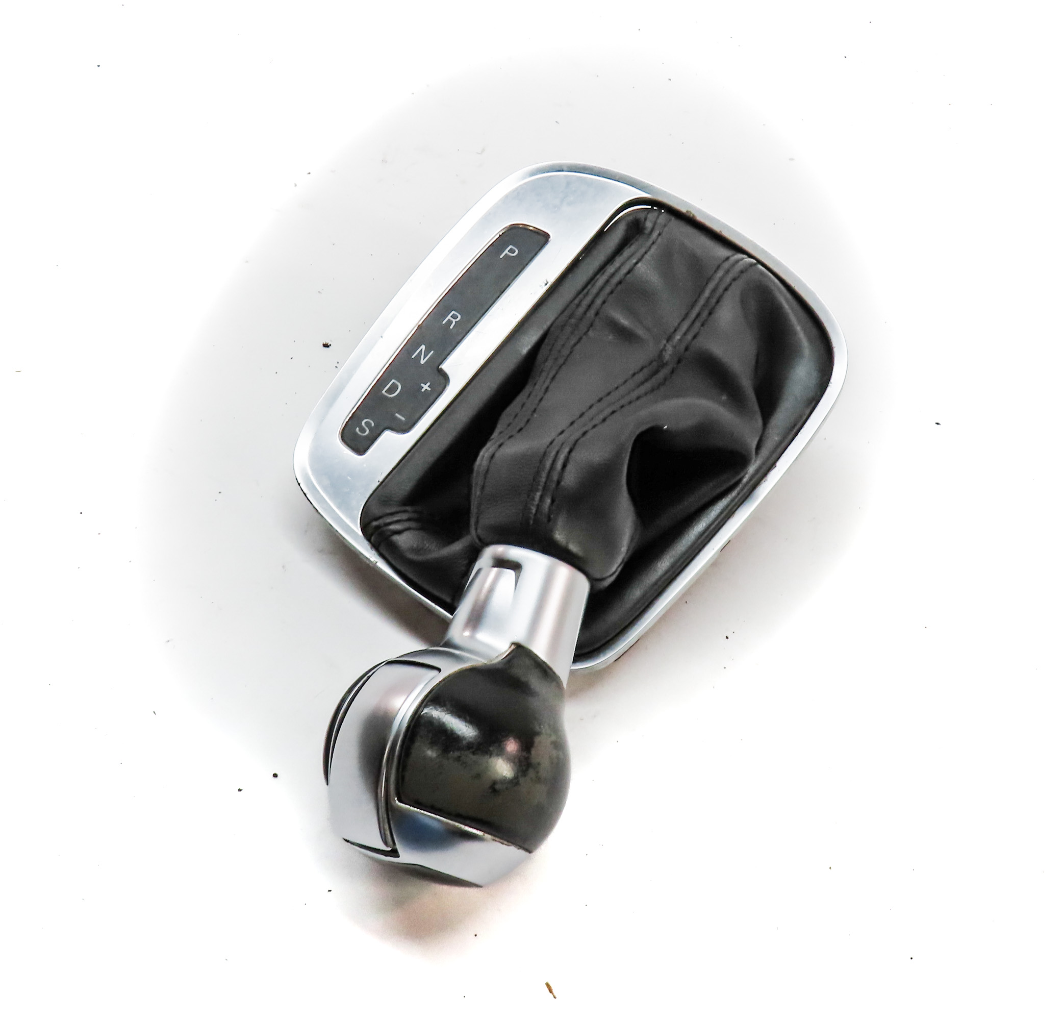 2018 AUDI Q3 (8U) AUTOMATIC TRANSMISSION A/T GEAR SHIFT KNOB HANDLE w/SHIFT TRIM — exact item pictured